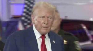 Trump Flips Tables on Race-Baiting Reporter, Leaves Crowd in Awe